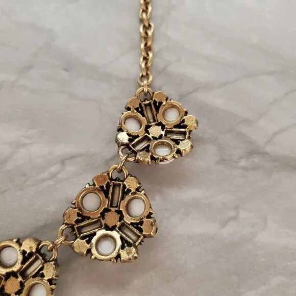 💖 J.Crew White Rhinestones Crystals Cluster Statement Necklace 💖 - Picture 12 of 16